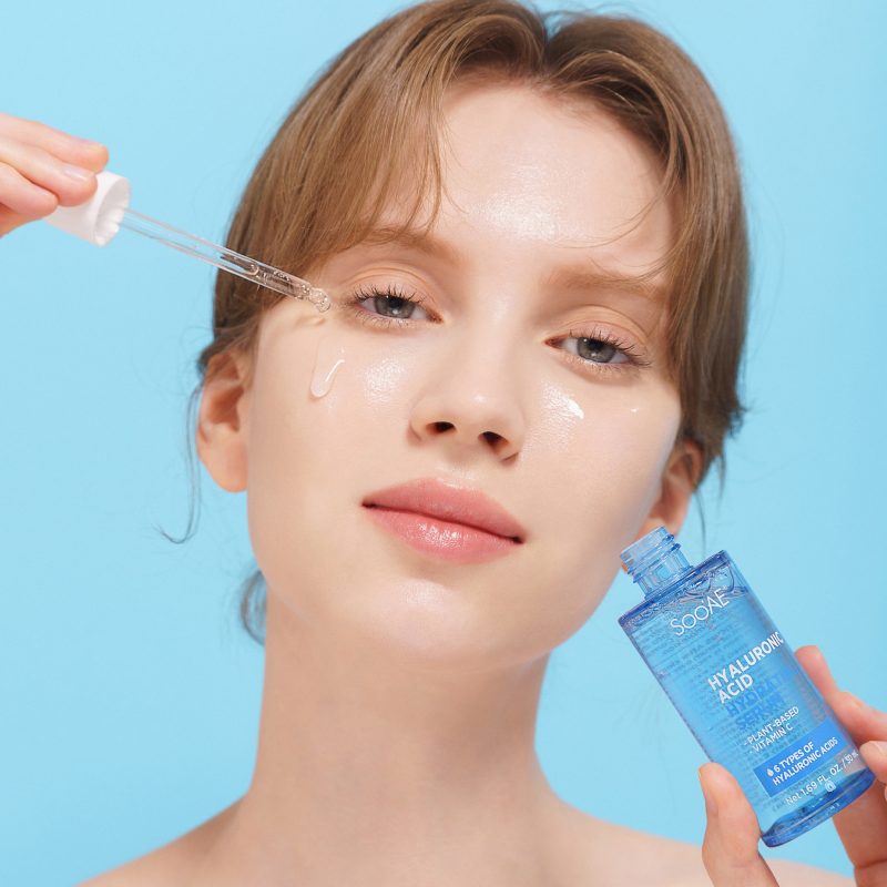 HYALURONIC ACID HYDRATING SERUM Green & Clean Beauty SIMPLE