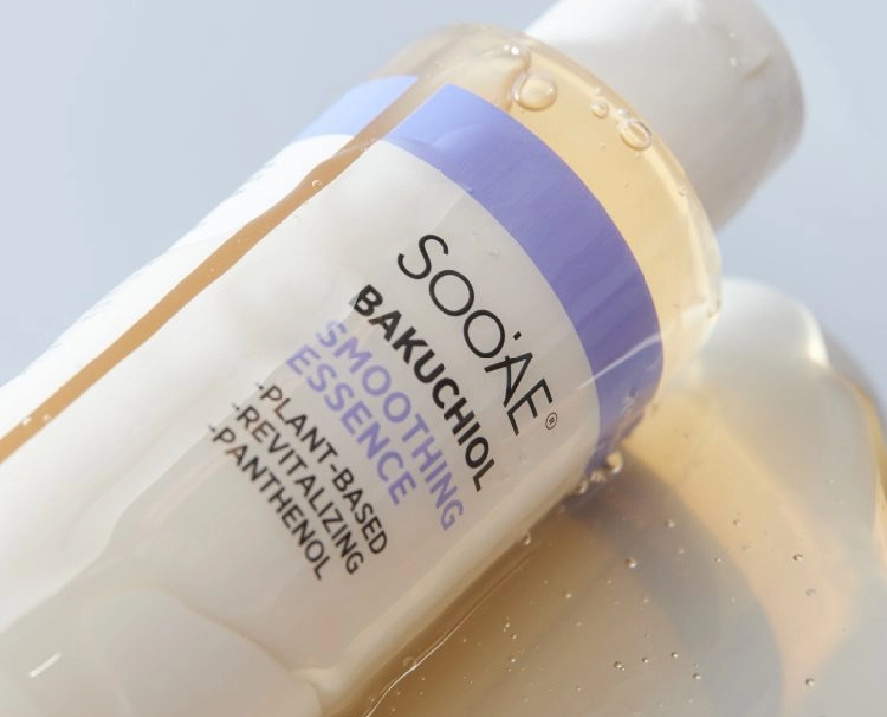 Bakuchiol-Smoothing-Essence_02-750×750@2x